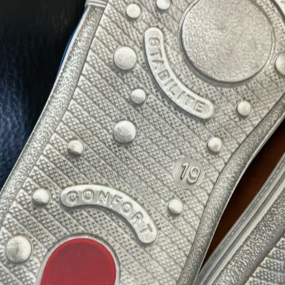 Kids eur size 19 leather Stylish Kids Shoes with firm sole Bopy brand Velcro - Picture 9 of 12